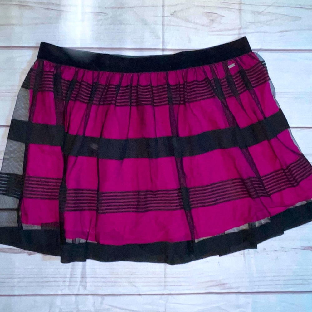 (XXL) Aeropostale women Junior Skirt Pink Black with striped overlay